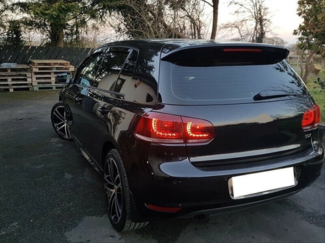 VOLKWAGEN GOLF 6 SPOILER (PIANO BLACK) - Görsel 2